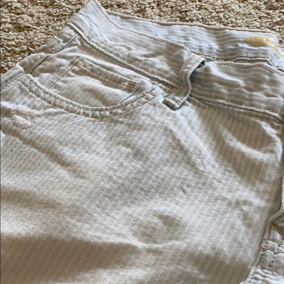 Pinstripe old navy shorts - Picture 2 of 2